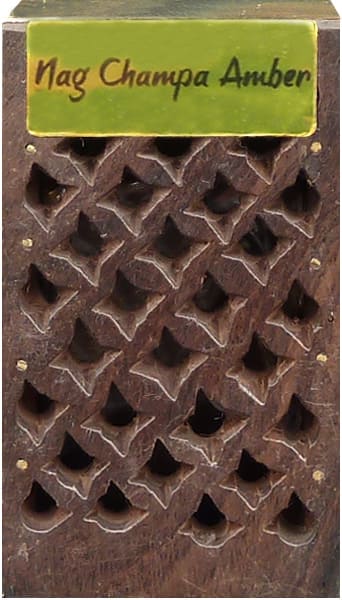 incienso en Caja de madera que contiene 5g de nag champa amber X3