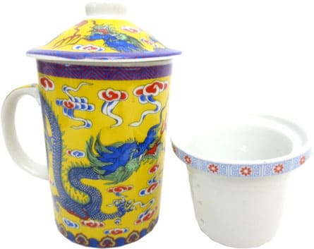 Tetera de porcelana amarilla con dragón azul.