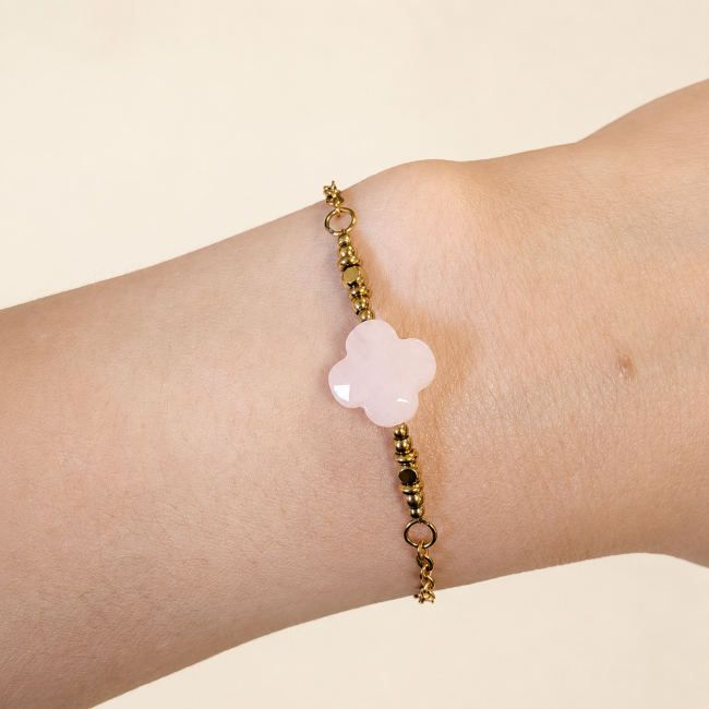 incienso en Pulsera de la Suerte de Cuarzo Rosa A – Trébol