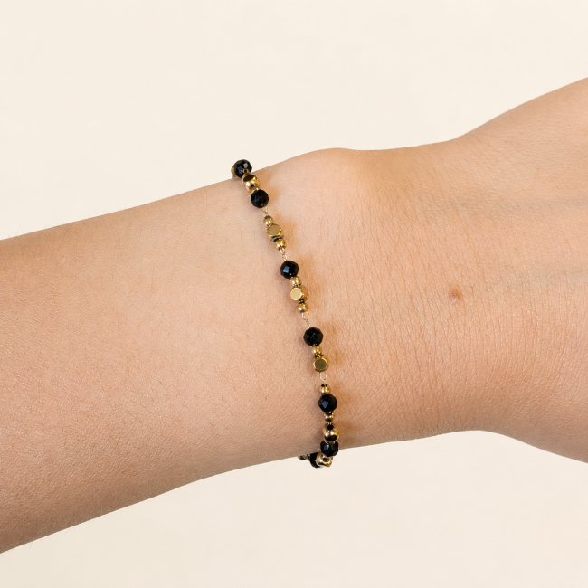 incienso en Pulsera Energía de Espinela Negra A – Perlas Doradas