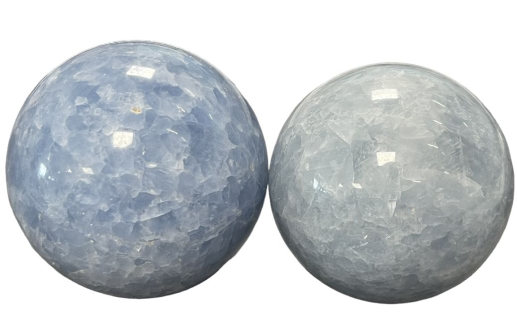 3 Esferas de Calcita Azul Pulida 1.342 k