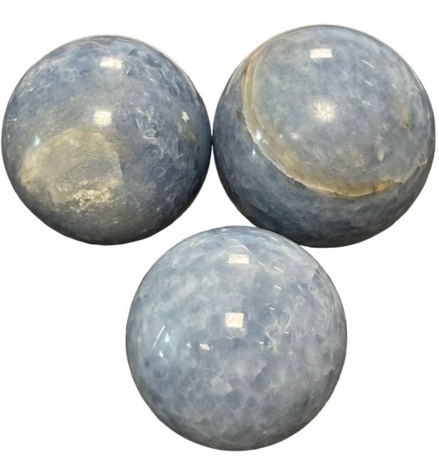 3 Esferas de Calcita Azul Pulida 1.995 k