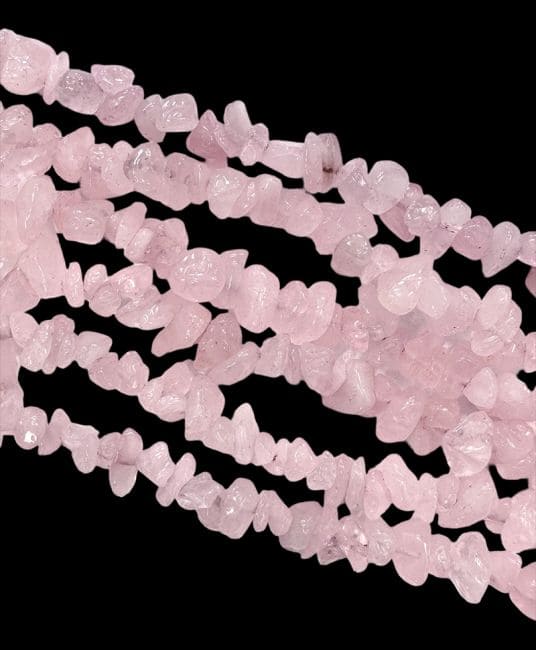 incienso en Cuarzo rosa A chips de 5-8 mm en un hilo de 80 cm|es