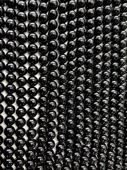 Hilo de Perlas Redondas de Turmalina Negra A 10mm