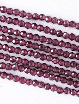 Hilo de Perlas Redondas Facetadas de Granate Rojo AA 3 mm