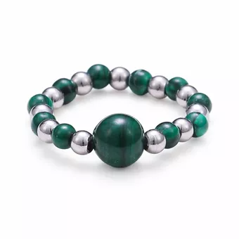 Anillo de plata con cuentas de malaquita