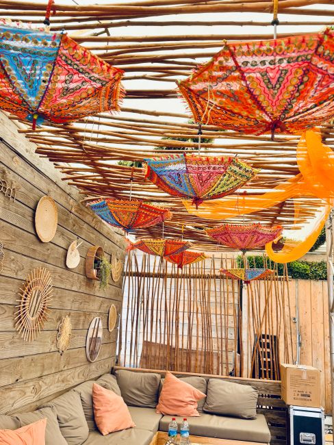 incienso en paraguas decorativo de Rajastán|es