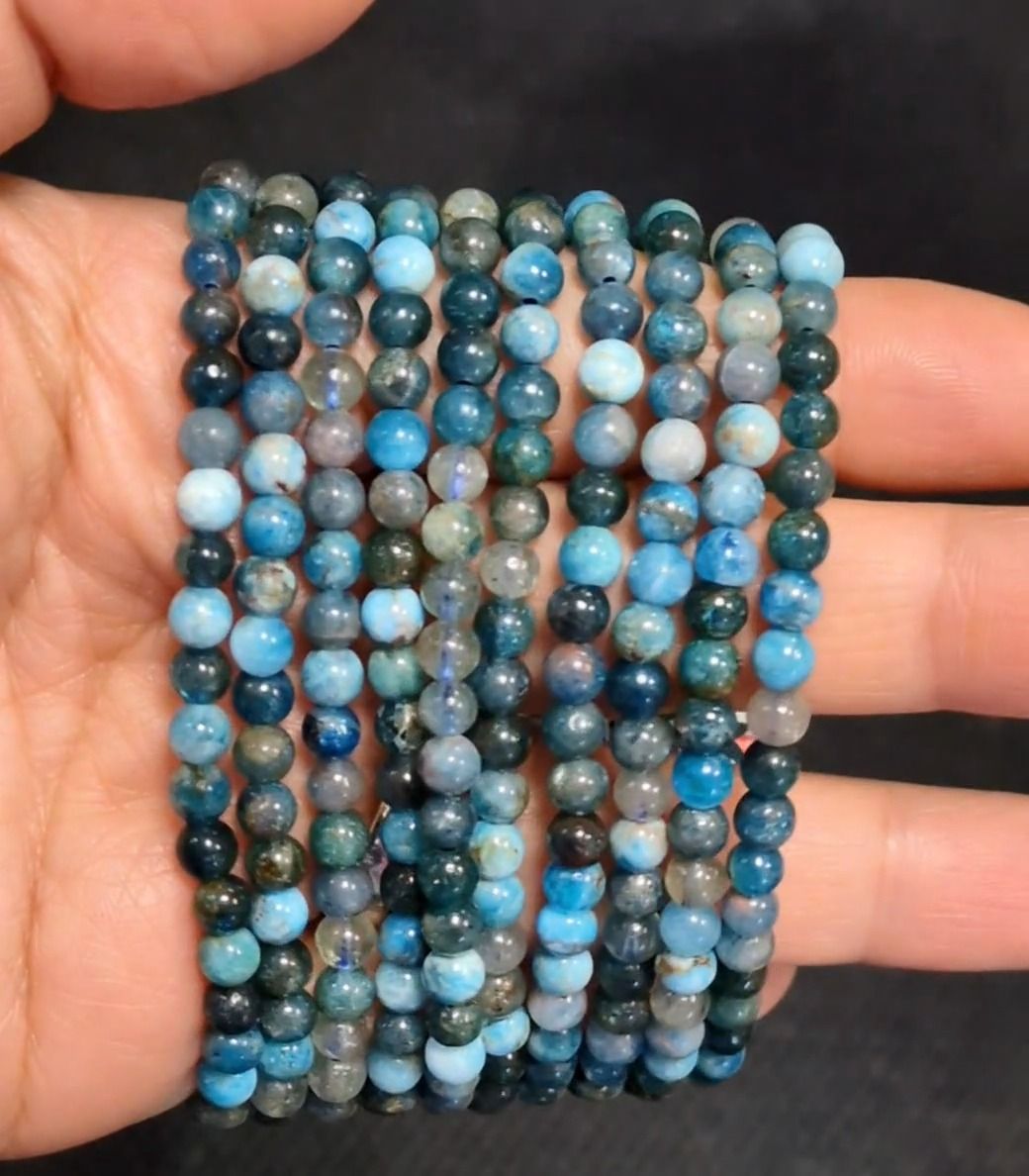 Pulsera de apatita azul con cuentas de 4 mm
