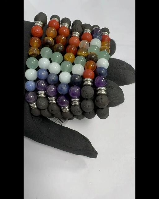 Pulsera de piedra de lava con cuentas de los 7 chakras de 8 mm