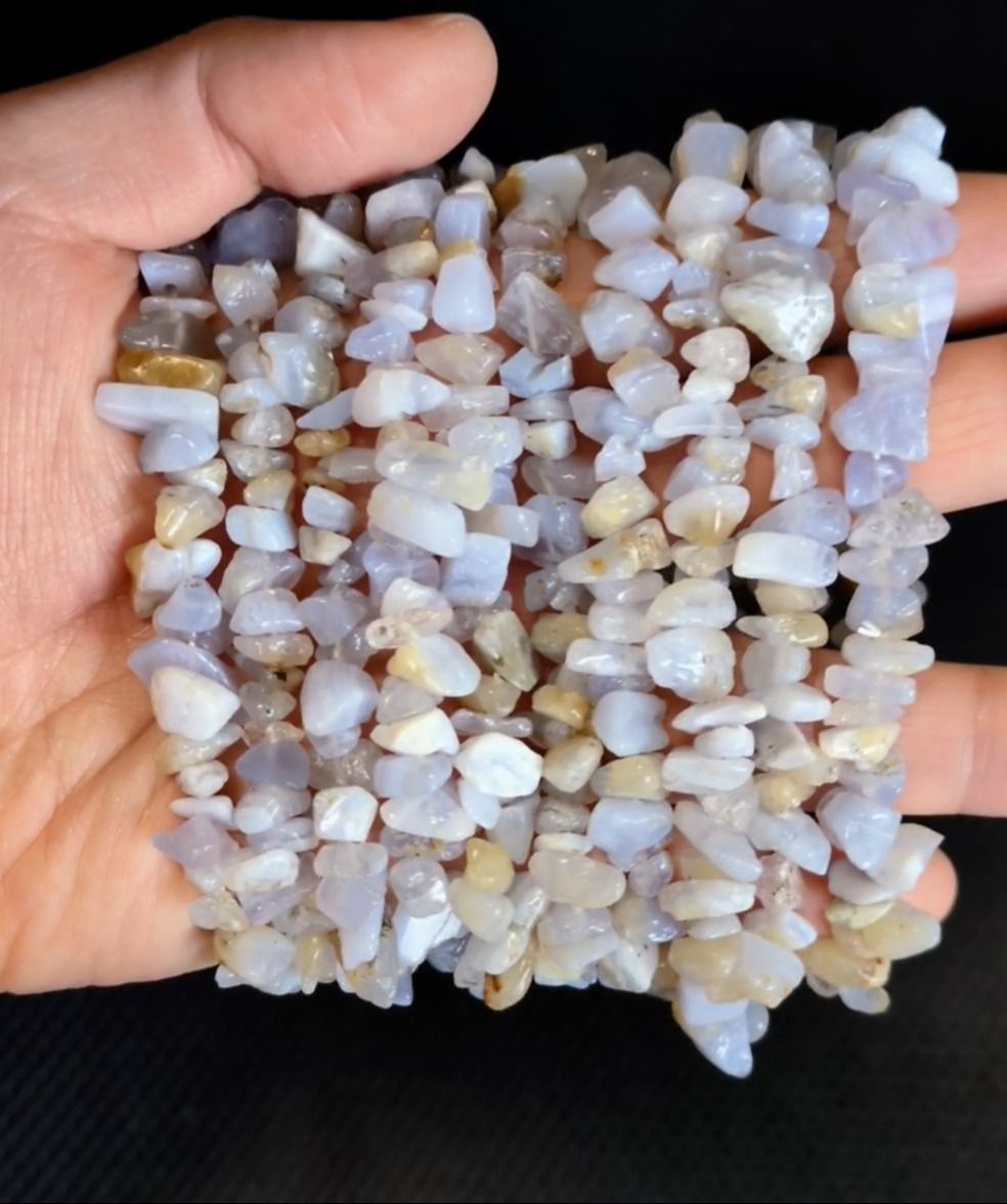 Pulsera Calcedonia Azul chips 5-8mm 18cm