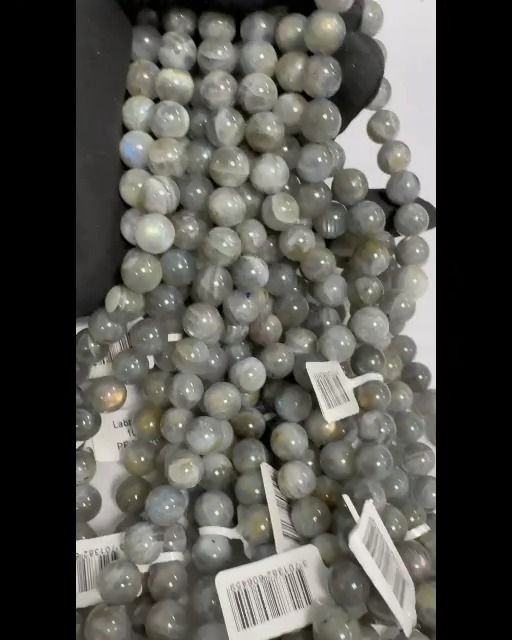 Perlas de labradorita de 10mm en hilo de 40cm.