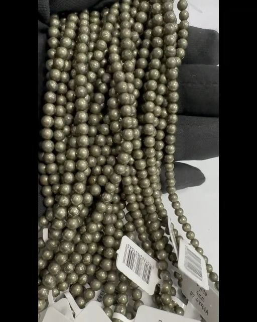 Perlas de Pirita A de 4mm en hilo de 40cm