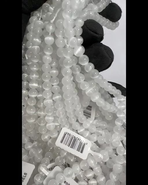 Perlas de Selenita AA de 6mm en hilo de 40cm