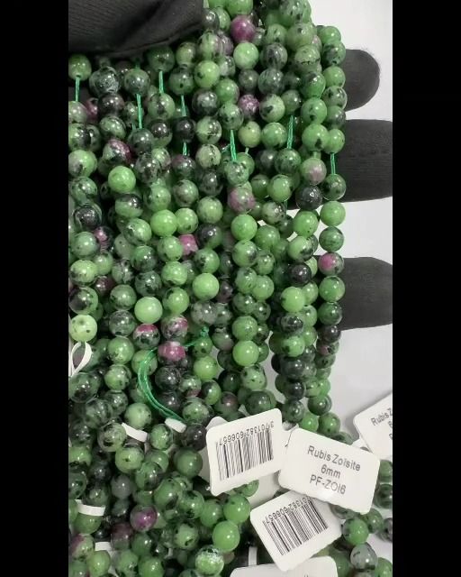 Perlas de Rubis Zoïsite A de 6mm en hilo de 40cm