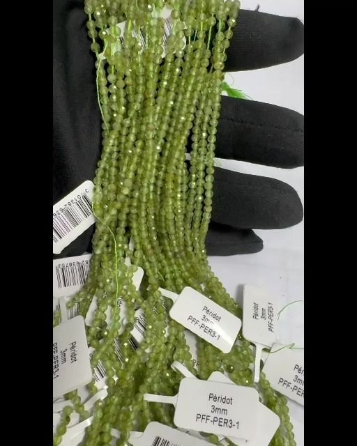 Cuentas Peridoto A facetadas de 3 mm en hilo de 40 cm